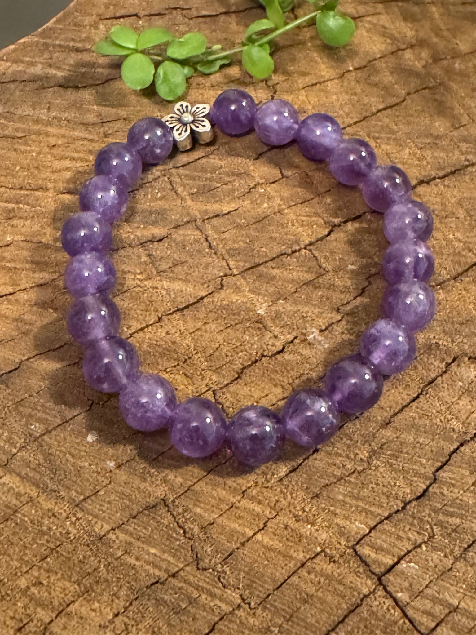 My Two Daughters Jewelry - 8mm  Amethyst  Beaded Bracelet with Flo