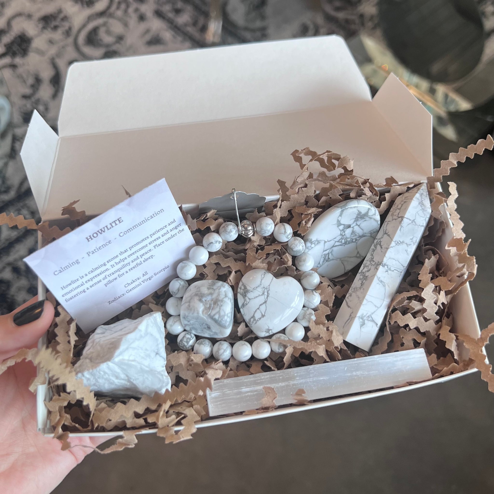 Kelowna Crystal Cave - Howlite Kit