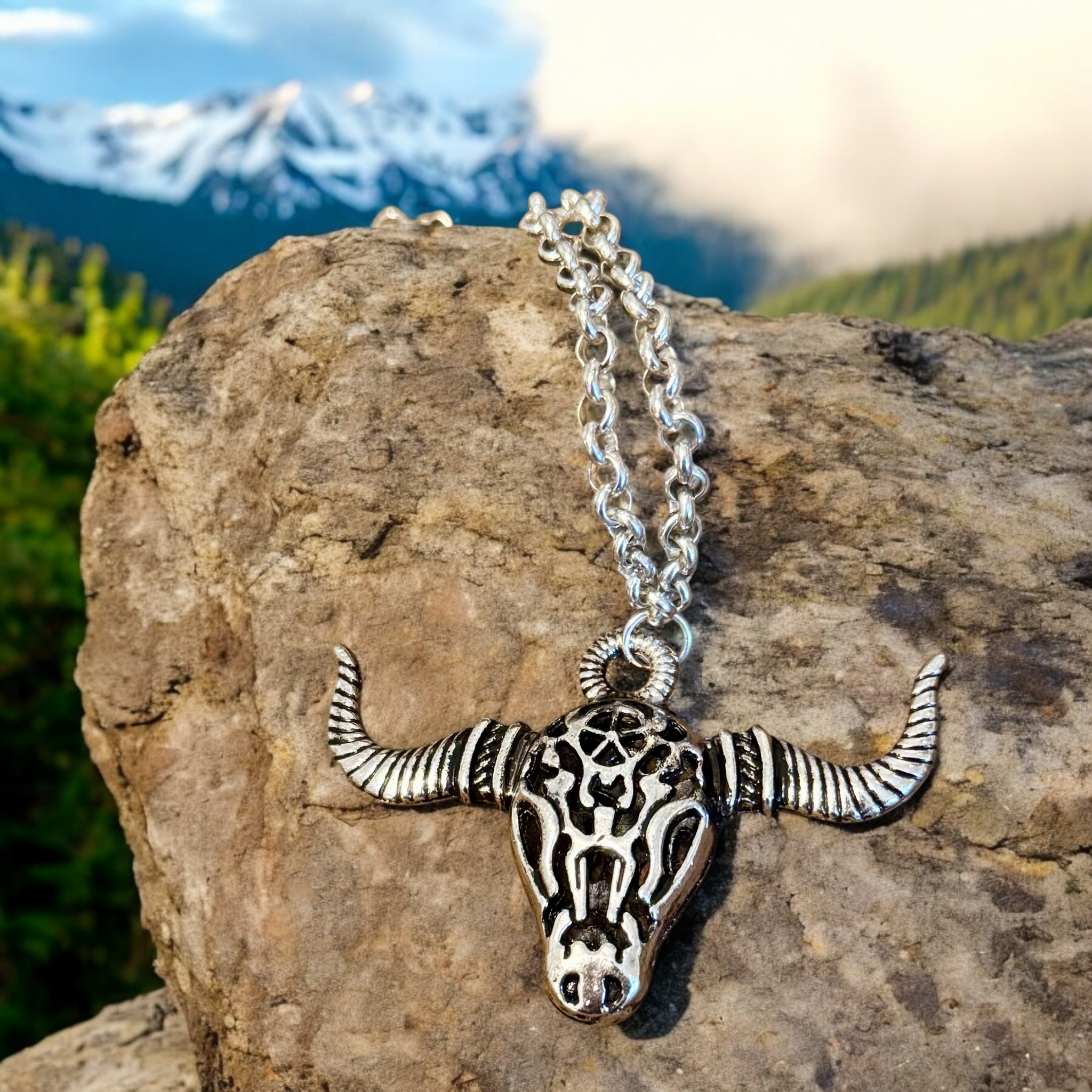 My Two Daughters Jewelry - Bullhead pendant Necklace