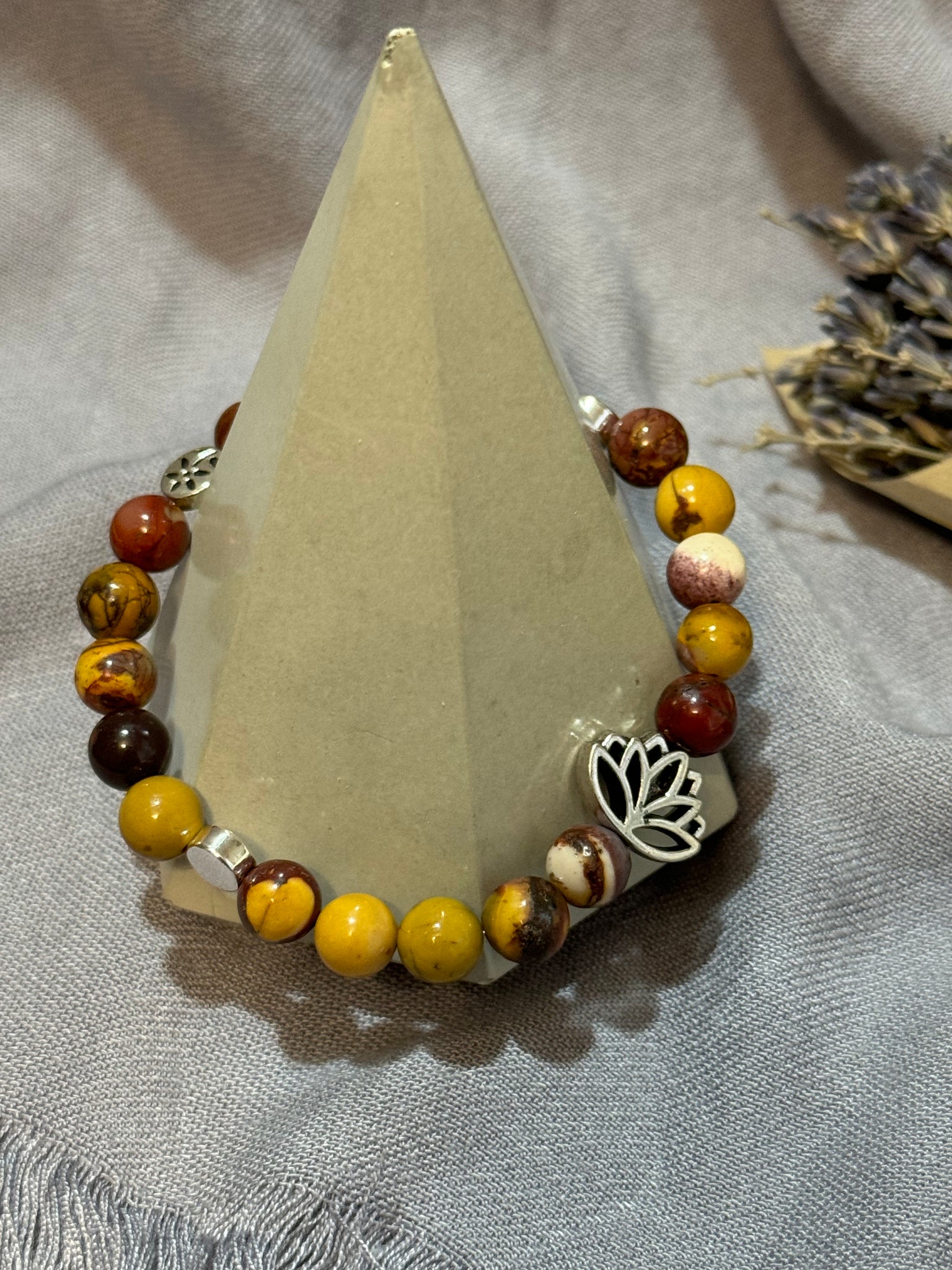 Fancy Beads - 8mm Mookaite Jasper Bracelet