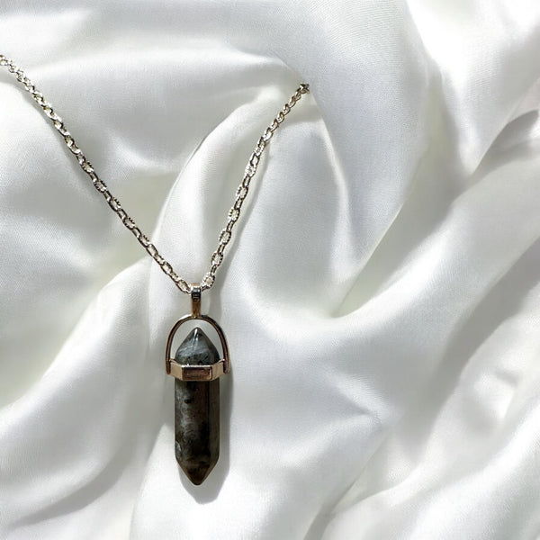 My Two Daughters Jewelry - Labradorite Pendant Necklace