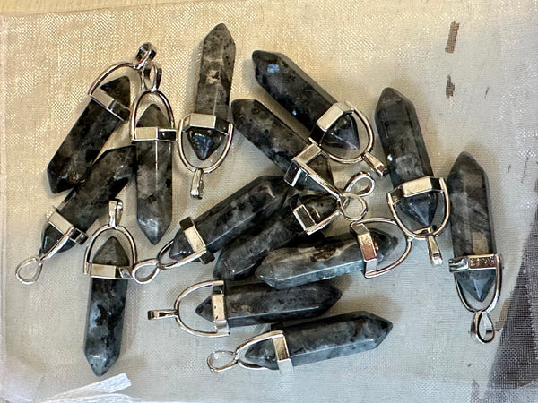 Kelowna Crystal Cave - Labradorite Pendant Point