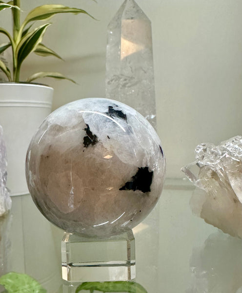 Kelowna Crystal Cave - Moonstone_Sphere