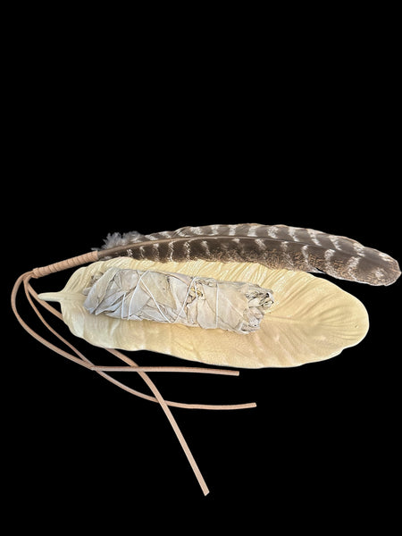 TRUE ART KELOWNA - Smudge Kit Beige Feather Tray