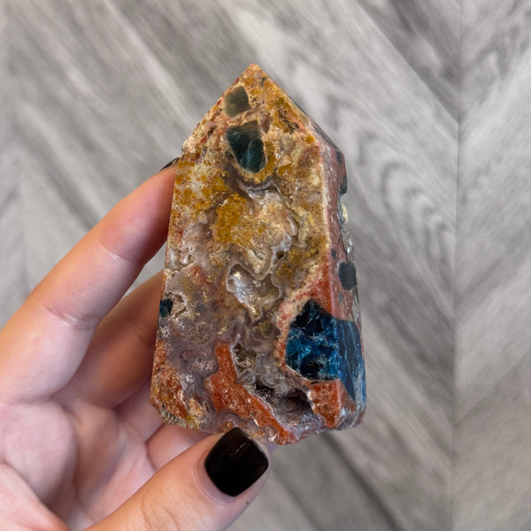 Kelowna Crystal Cave - Sunstone_and_Apatite_Obelisk 129g