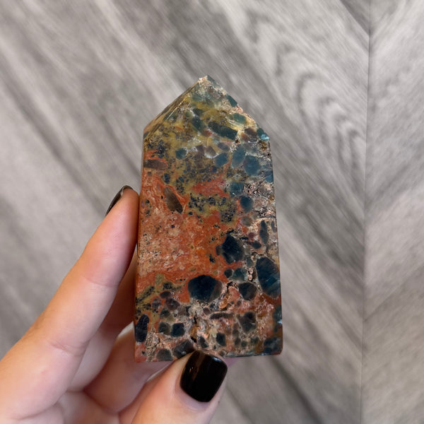 Kelowna Crystal Cave - Sunstone_and_Apatite_Obelisk 130g