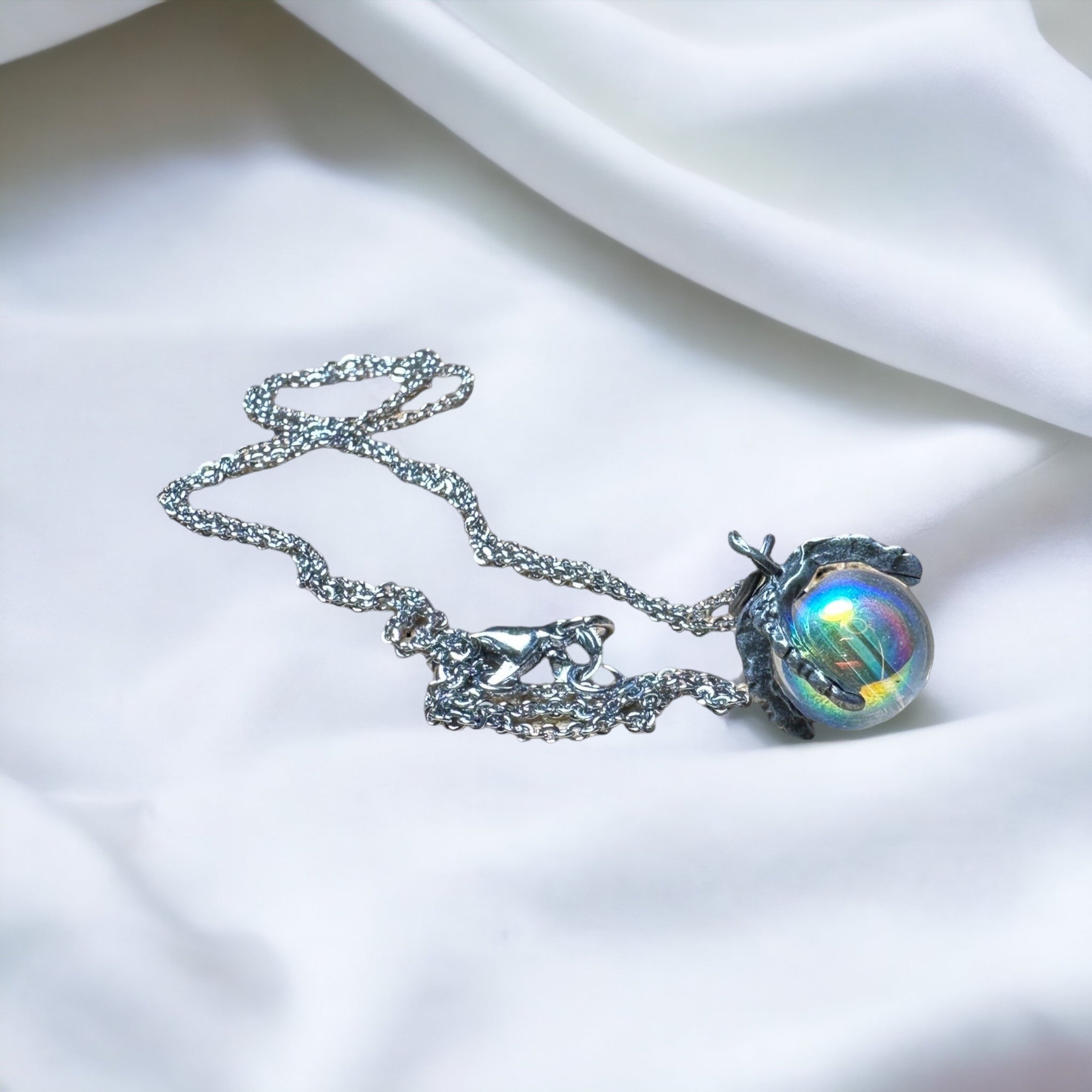 My Two Daughters Jewelry - Claw over Ball Necklace