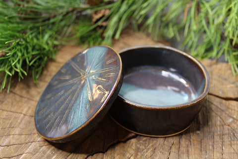 (r)evolution pottery - Pottery Trinket Box