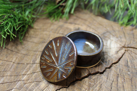 (r)evolution pottery - Pottery Trinket Box